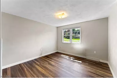 49325 S Park Circle, East Liverpool, OH 43920 - Photo 14