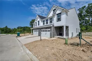 2087 Glenmont Dr, Brunswick, OH 44212 - Photo 2