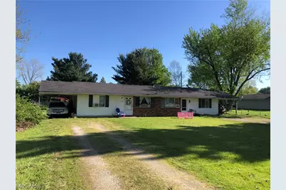 5333 Charm Street SW, Canton, OH 44706 - Photo 2