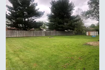 5333 Charm Street SW, Canton, OH 44706 - Photo 4