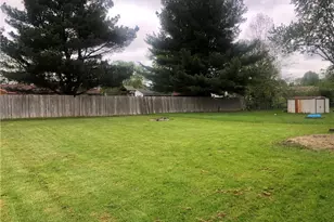 5333 Charm St SW, Canton, OH 44706 - Photo 4