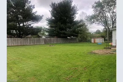 5333 Charm Street SW, Canton, OH 44706 - Photo 12
