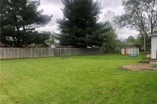 5333 Charm St SW, Canton, OH 44706 - Photo 12