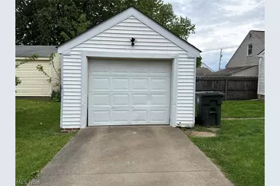 3021 Windsor Place SW, Canton, OH 44710 - Photo 6