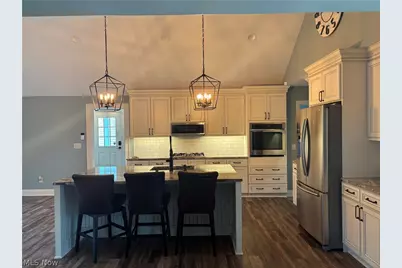 7050 Wilson Mills Road, Chesterland, OH 44026 - Photo 6