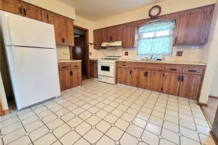 1423 Roanoke Dr, Parma, OH 44134 - Photo 14