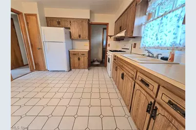 1423 Roanoke Drive, Parma, OH 44134 - Photo 16