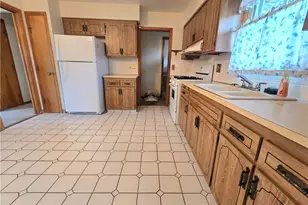 1423 Roanoke Dr, Parma, OH 44134 - Photo 16