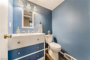 1622 7 Oaks Dr, Lyndhurst, OH 44124 - Photo 20