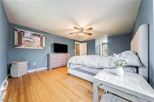 1622 7 Oaks Dr, Lyndhurst, OH 44124 - Photo 24