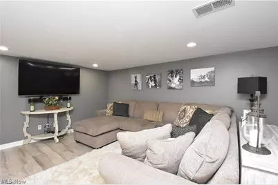 10124 Keswick Drive, Parma Heights, OH 44130 - Photo 32