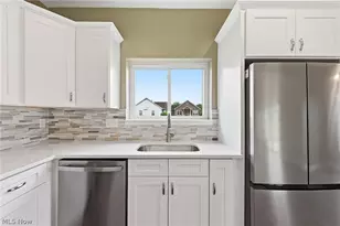 649 Southbay Dr, Wadsworth, OH 44281 - Photo 24