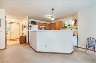3474 Dauphin Dr NE, Canton, OH 44721 - Photo 10