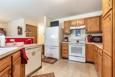 3474 Dauphin Drive NE, Canton, OH 44721 - Photo 14