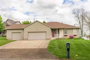 3474 Dauphin Dr NE, Canton, OH 44721 - Photo 1