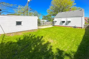 20120 Wilmore Ave, Euclid, OH 44123 - Photo 34