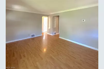 20120 Wilmore Avenue, Euclid, OH 44123 - Photo 10