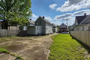 2048 W 105th St, Loveland, OH 44102 - Photo 4