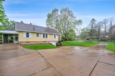 6854 Hillway Avenue NW, North Canton, OH 44720 - Photo 34