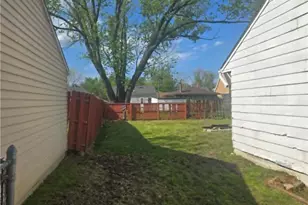 12812 Longmead Ave, Loveland, OH 44135 - Photo 18