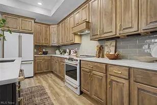 4304 Evergreen Ct, North Canton, OH 44720 - Photo 18