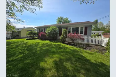3923 Lake Road, Youngstown, OH 44511 - Photo 2