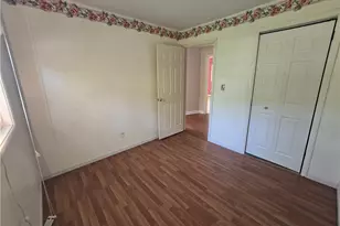 3923 Lake Rd, Youngstown, OH 44511 - Photo 18