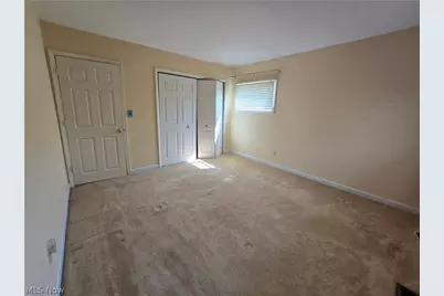 3923 Lake Road, Youngstown, OH 44511 - Photo 12
