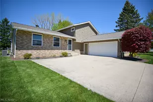 4749 Wolff Dr, Brunswick, OH 44212 - Photo 2