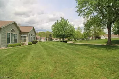 5645 Clingan Road #7B, Struthers, OH 44471 - Photo 32