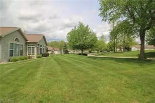 5645 Clingan Rd, Struthers, OH 44471 - Photo 32