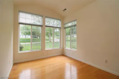 5645 Clingan Road #7B, Struthers, OH 44471 - Photo 8