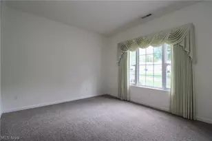 5645 Clingan Rd, Struthers, OH 44471 - Photo 22