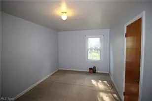 346 Walworth Ave, Euclid, OH 44132 - Photo 14
