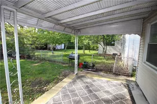 346 Walworth Ave, Euclid, OH 44132 - Photo 12