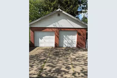 823 Marie Avenue, Akron, OH 44314 - Photo 2