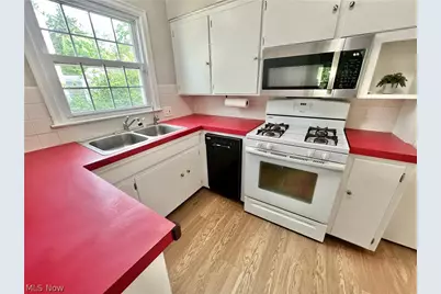 2352 26th Street, Cuyahoga Falls, OH 44223 - Photo 6