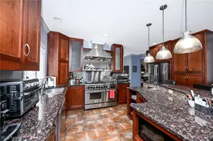 11197 Arrowhead Dr, Grafton, OH 44044 - Photo 14