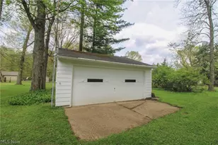 804 Crestview Dr, Boardman, OH 44512 - Photo 6