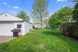 1617 Fruitland Ave, Mayfield Heights, OH 44124 - Photo 42