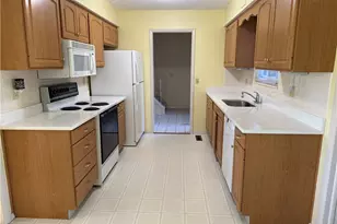 19281 Idlewood Trail, Strongsville, OH 44149 - Photo 2