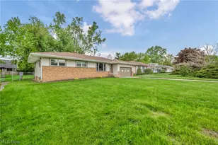 13177 Whitney Rd, Strongsville, OH 44136 - Photo 4