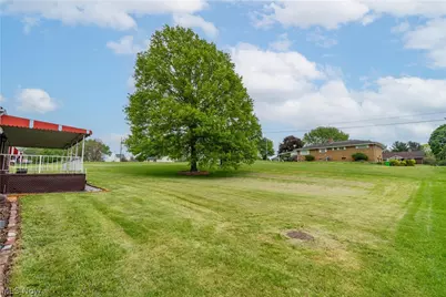 818 Canton Road NW, Carrollton, OH 44615 - Photo 8
