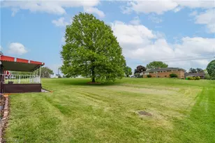 818 Canton Rd NW, Carrollton, OH 44615 - Photo 8