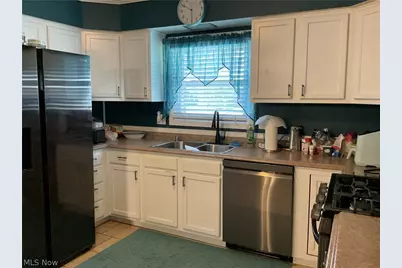 800 Boso Avenue, Ravenswood, WV 26164 - Photo 2