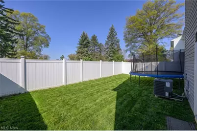 460 Auld Farm Circle, Akron, OH 44320 - Photo 4