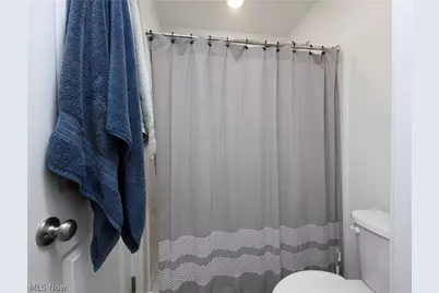 460 Auld Farm Circle, Akron, OH 44320 - Photo 22