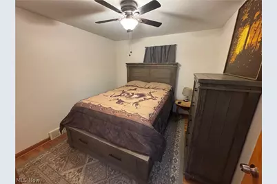 449 Creed Street, Struthers, OH 44471 - Photo 6