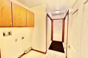 216 Village Ct, Columbiana, OH 44408 - Photo 16