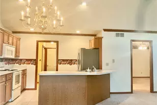 216 Village Ct, Columbiana, OH 44408 - Photo 10